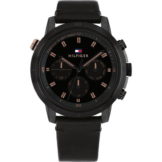 Tommy Hilfiger 1792110 front view – men’s black dial chronograph watch with black leather strap – Troy collection by HEY WATCH.